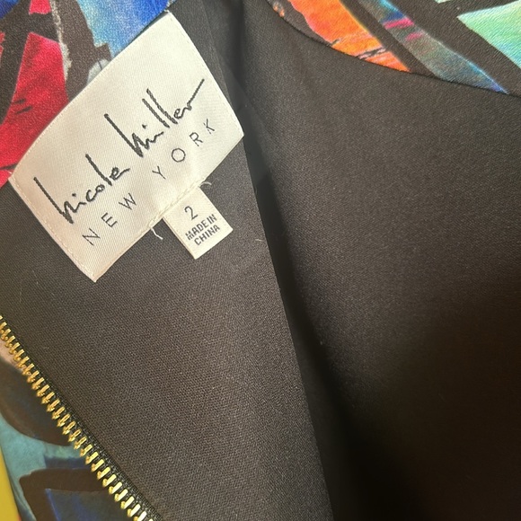 💖Nicole Miller abstract print pencil skirt dress with off the shoulder sleeves - Picture 5 of 5